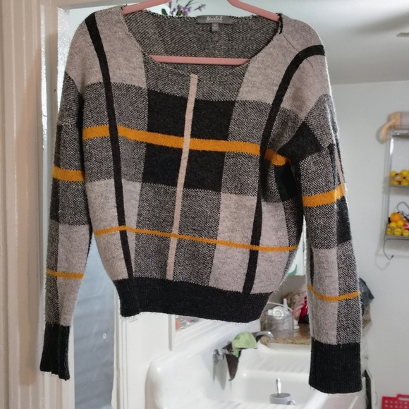 Stylish Plaid Sweater with Yellow Accents SEMI CROP EARTHTONES WARM COMFY COZY - Picture 2 of 7